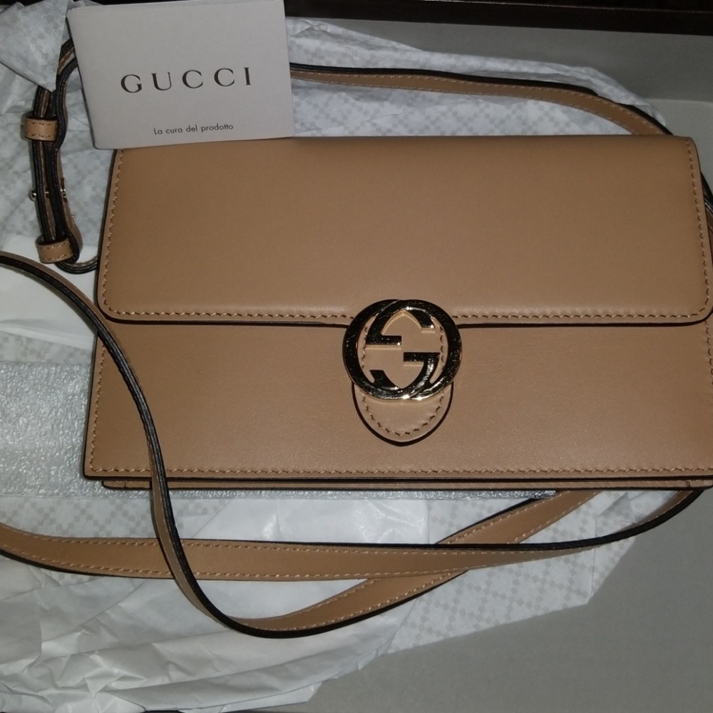 Gucci wallet purse